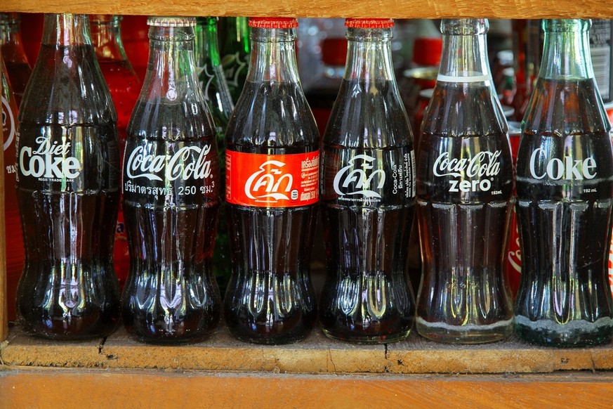 Begegnet einem zwar selten, ist aber beliebt: Die Cola aus der Glasflasche.