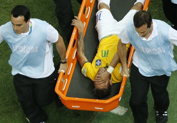 Teuer bezahlter Sieg: Neymar fällt für den Rest der WM aus.