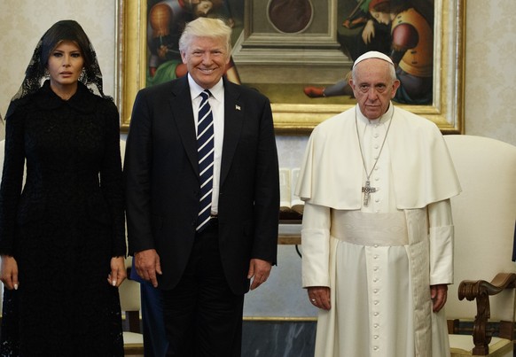 Ivanka Trump, first lady Melania Trump, and President Donald Trump stand with Pope Francis during a meeting, Wednesday, May 24, 2017, at the Vatican. (AP Photo/Evan Vucci)