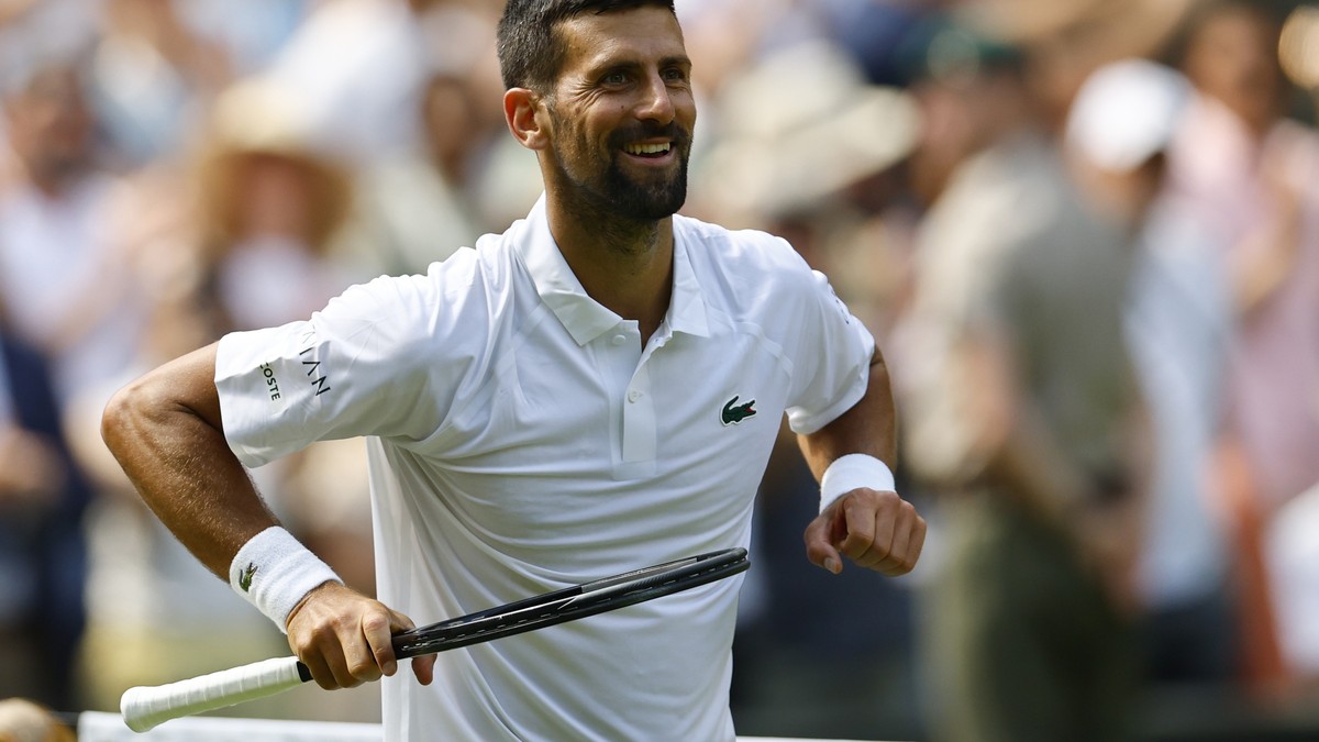 Lockerer-Sieg-Djokovic-knackt-in-Wimbledon-Federer-Rekord