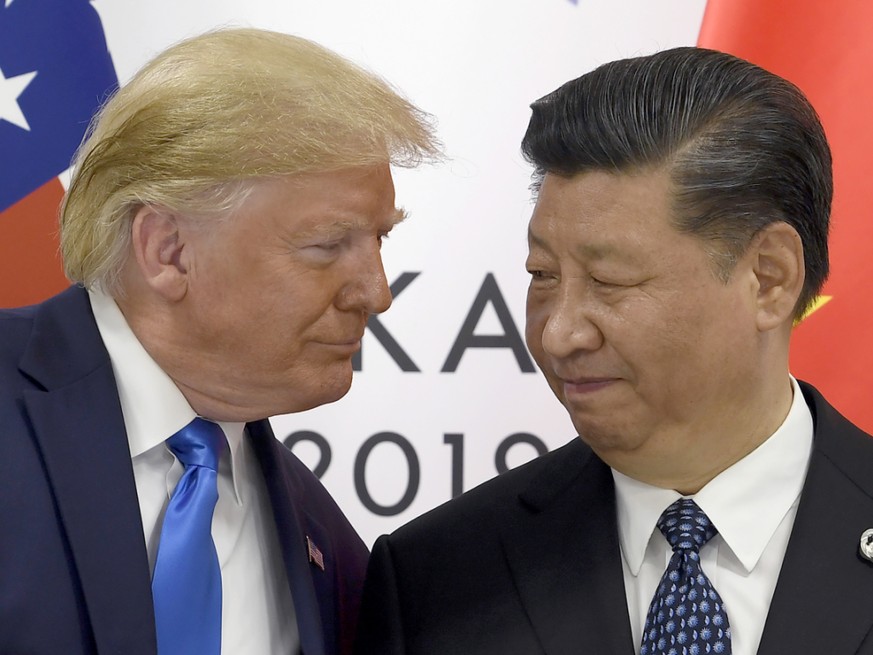 Der Handelsstreit zwischen den USA unter der Führung von US-Präsident Donald Trump kostet das Reich der Mitte unter Präsident Xi Jinping viele Milliarden. (Archivbild)
