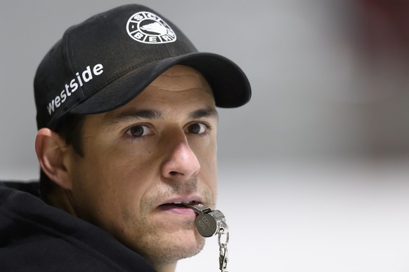 Der neue Trainer des SC Bern, Mario Kogler, waehrend seinem ersten Training mit dem SC Bern, am Dienstag, 1. Dezember 2020 in der Postfinance Arena in Bern. Don Nachbaur hat dem SCB mitgeteilt, dass e ...