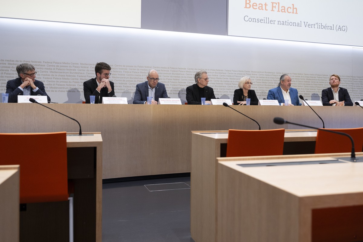 Alt Nationalrat Karl Vogler, CSP-OW, Gauthier Corbat, Groupe Corbat, Nationalrat Stefan Mueller-Altermatt, Mitte-SO, Alt Nationalrat Claude Ruey, FDP-VD, Alt Nationalraetin Kathrin Amacker, Mitte-BL,  ...