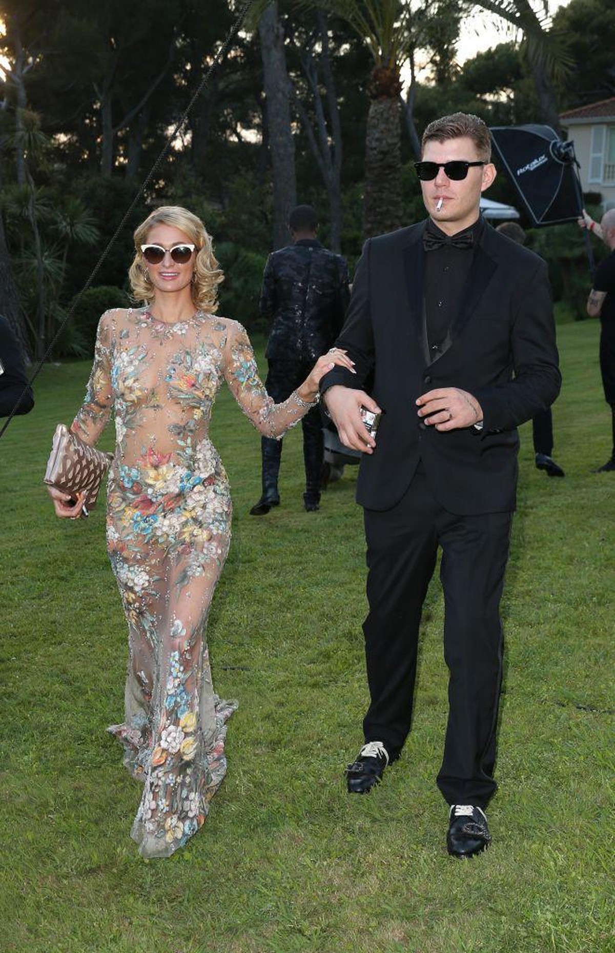 CAP D'ANTIBES, FRANCE - MAY 17: Paris Hilton and Chris Zylka attend at the amfAR Gala Cannes 2018 at Hotel du Cap-Eden-Roc on May 17, 2018 in Cap d'Antibes, France. (Photo by Gisela Schober/ ...