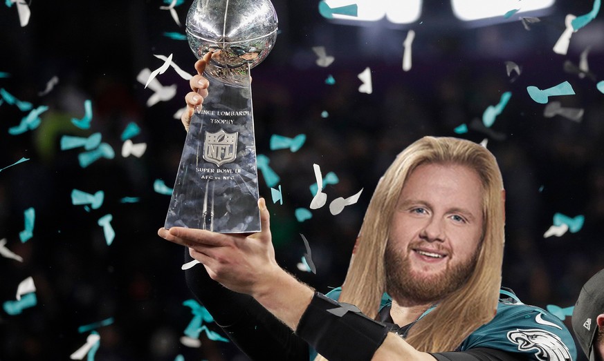 Philadelphia Eagles&#039; Nick Foles holds up the Vince Lombardi Trophy after the NFL Super Bowl 52 football game against the New England Patriots Sunday, Feb. 4, 2018, in Minneapolis. The Eagles won  ...