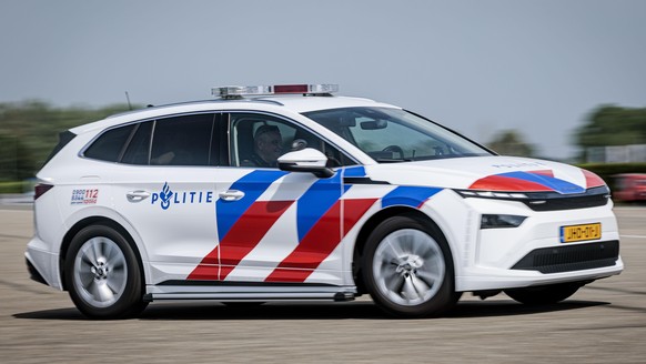 epa13002225 The new Skoda Enyaq during the police presentation of their new electric vehicles and other sustainability initiatives in Lelystad, The Netherlands, 29 May 2026. EPA/EMIEL MUIJDERMAN