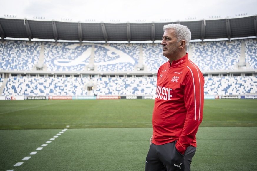 epa07456124 Switzerland&#039;s head coach Vladimir Petkovic attends a training session at the Boris Paitchadze Dinamo Arena in Tbilisi, Georgia, Friday, 22 March 2019. Switzerland will face Georgia in ...