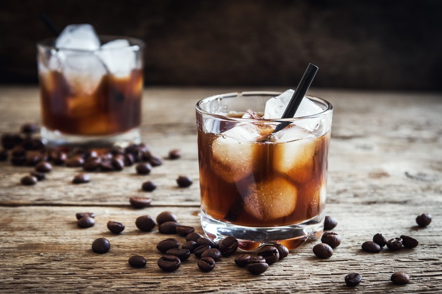 coffee old fashioned cocktail trinken drinks alkohol kaffee black russian