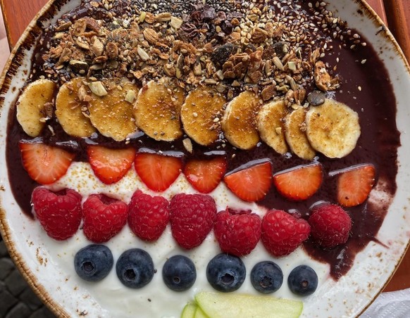 Richtig fancy wirds mit Acai Bowls zum Frühstück.