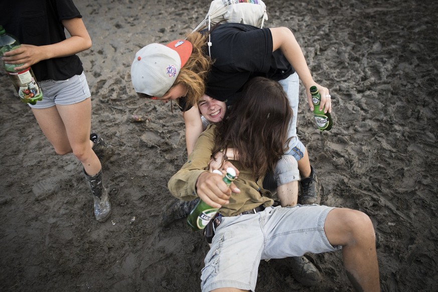 Visitors enjoy themselve during the music festival Openair St. Gallen, on Friday, July 1, 2016, in St. Gallen. The 40th Openair St. Gallen takes place until Sunday, July 3, 2016. (Keystone/Gian Ehrenz ...