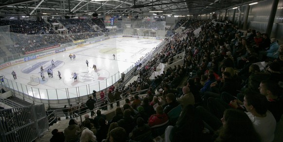 Erinnerung an bessere Zeiten. Vor sieben Jahren besuchten 5900 Zuschauer das Jubiläumsspiel des EHC Basel gegen den&nbsp;HC Fribourg-Gotteron.