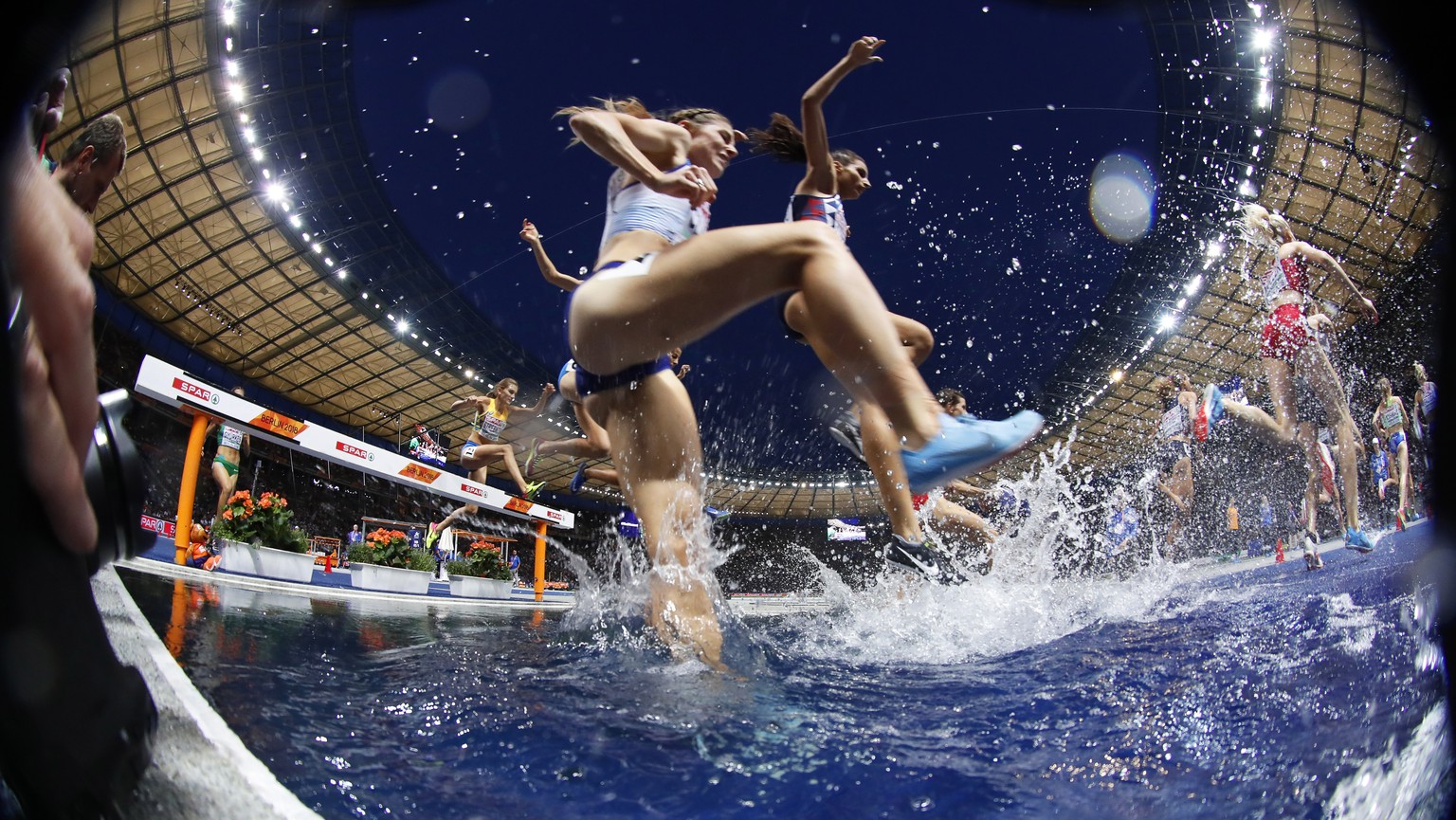 epa06946903 Athletes in action during the women&#039;s 3,000m Steeplechase final at the Athletics 2018 European Championships, Berlin, Germany, 12 August 2018. EPA/FELIPE TRUEBA