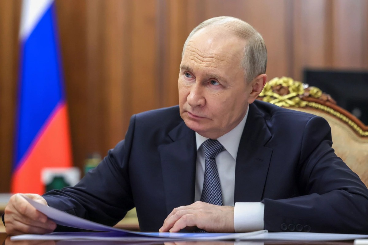 Le chef du Kremlin, Vladimir Poutine, poursuit sa guerre contre l'Ukraine malgré des critiques de plus en plus vives.