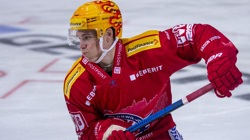 SC Rapperswil-Jona Lakers Verteidiger Dominik Egli waehrend dem Eishockey-Meisterschaftsspiel der National League zwischen den SC Rapperswil-Jona Lakers und dem SC Bern am Freitag, 11. Oktober 2019, i ...