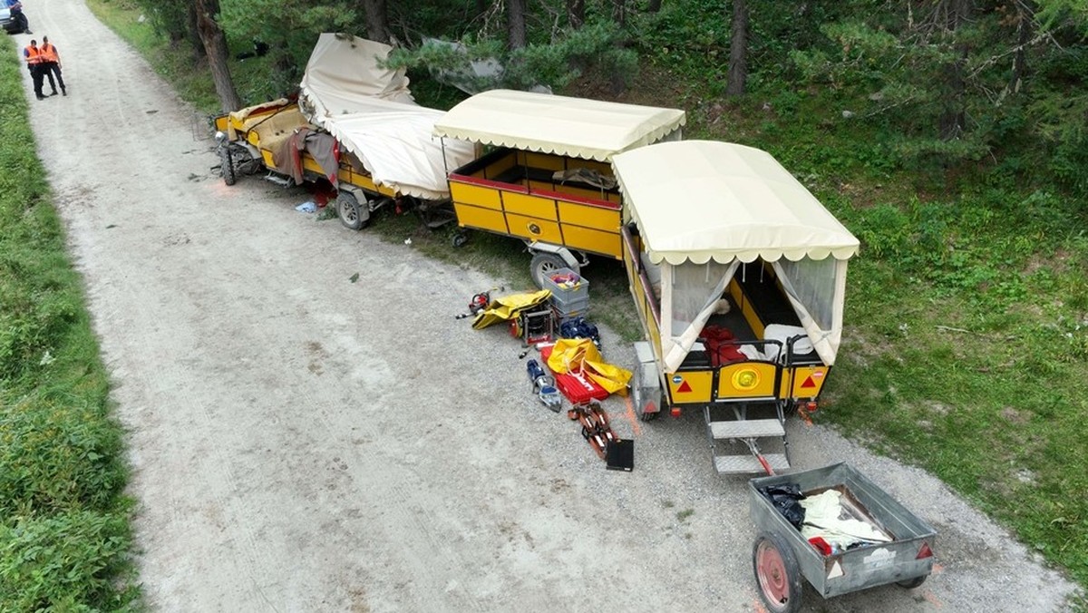 HANDOUT - Ein Kutschengespann nach dem schweren Unfall im Val Roseg bei Pontresina am Samstag, 15. August 2026. Bei einem Kutschenunfall im Val Roseg bei Pontresina GR ist am Samstagnachmittag eine Pe ...
