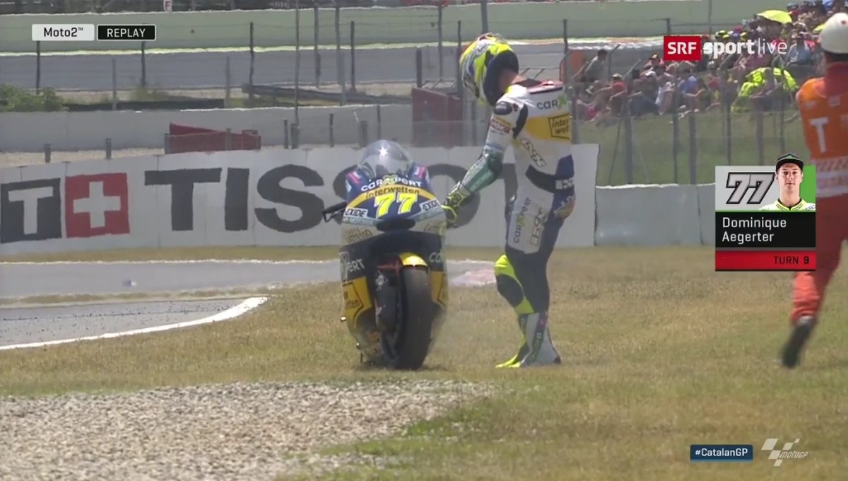 Dominique Aegerter muss das Rennen aufgeben.