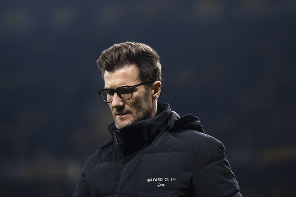 ARCHIV � ZUR ENTLASSUNG DES YB TRAINER RAPHAEL WICKY AM MONTAG, 4. MAERZ 2024, STELLEN WIR IHNEN FOLGENDES BILDMATERIAL ZUR VERFUEGUNG � YBs Trainer Raphael Wicky vor dem Super League Spiel zwischen d ...