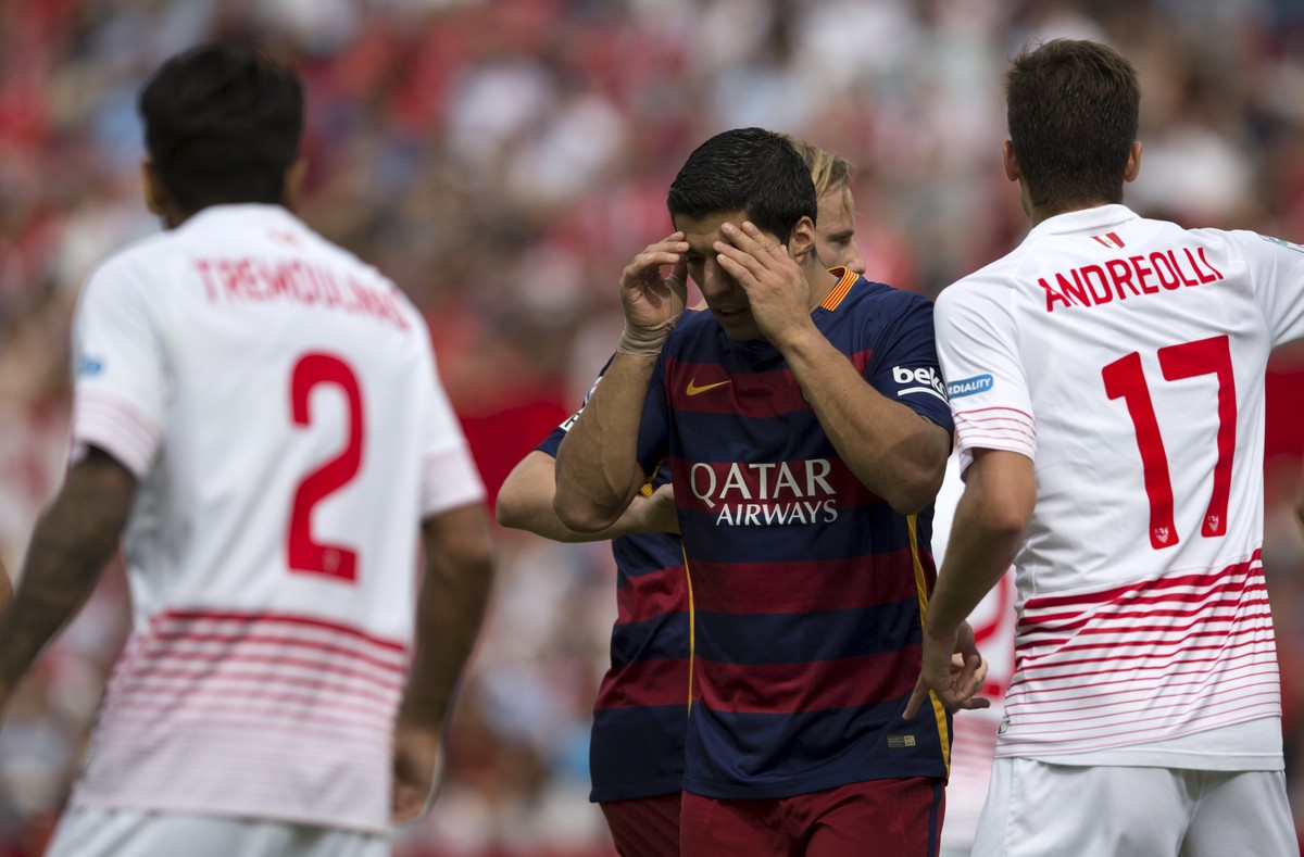Auch Luis Suarez kann es kaum fassen: Es ist bereits wieder Nati-Pause.