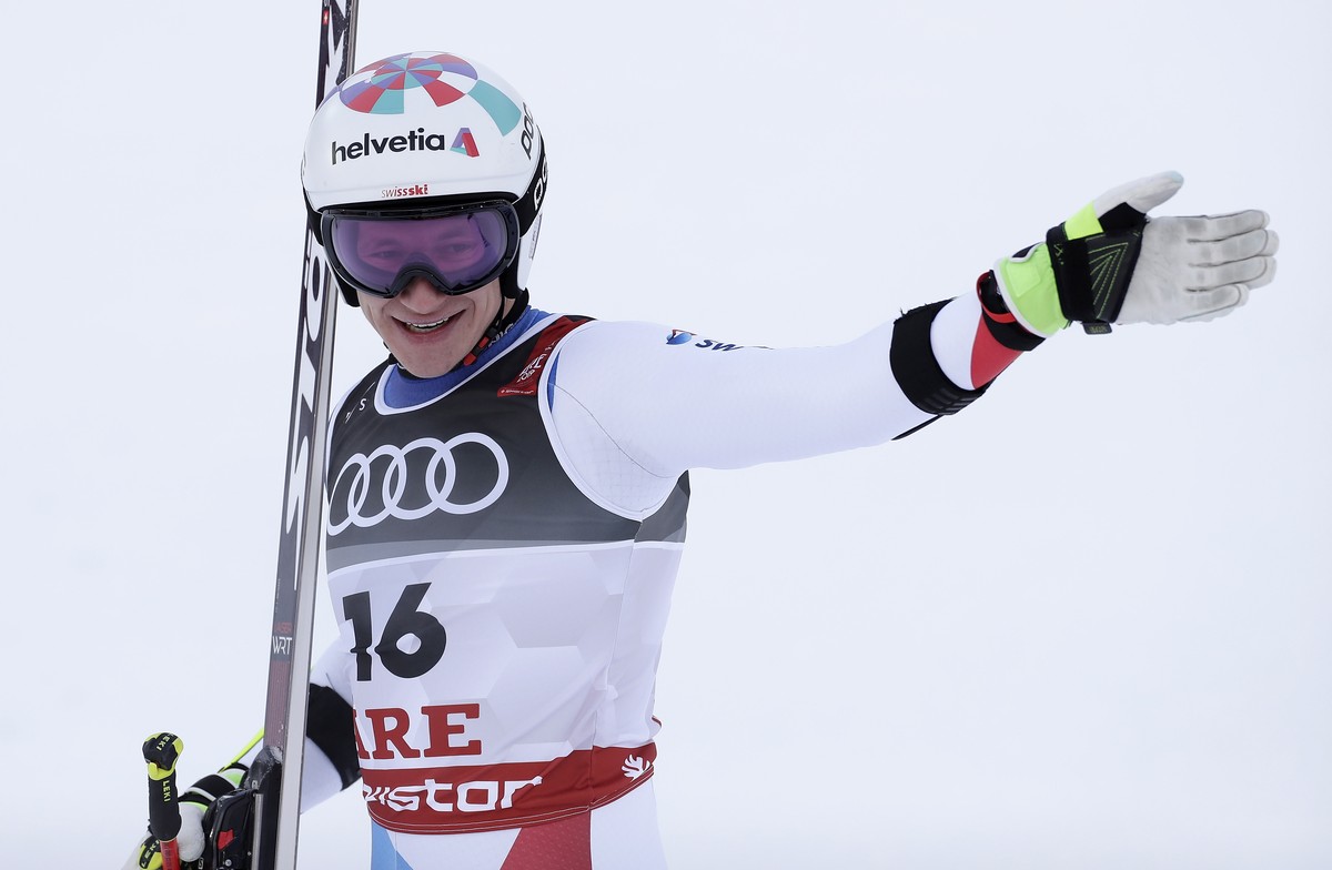 epa07347478 Marco Odermatt of Switzerland reacts in the finish area during the men's Super G race at the FIS Alpine Skiing World Championships in Are, Sweden, 06 February 2019. EPA/VALDRIN XHEMAJ