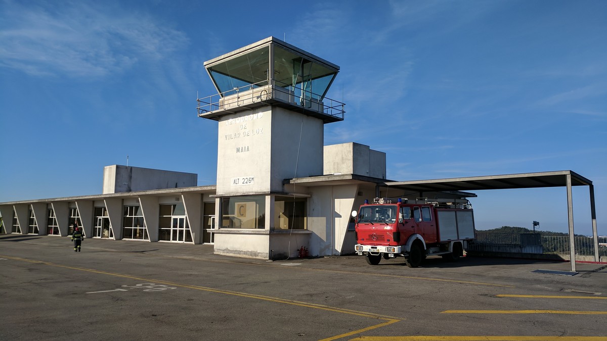 Der Flughafen irgendwo bei Porto.