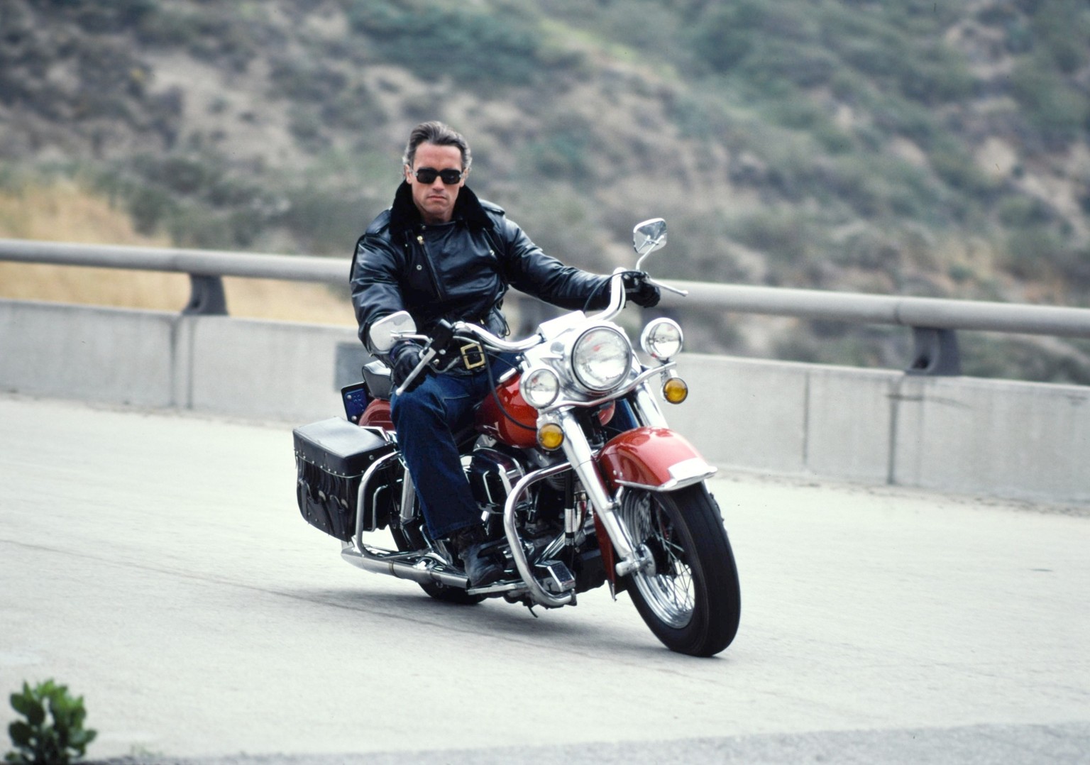 SANTA MONICA CA - MAY 2 : Arnold Schwarzenegger in 1982 is friendly and obliging with the press as Conan the Barbarian is about to released and Arnold is on his way to being a star. During the day lon ...