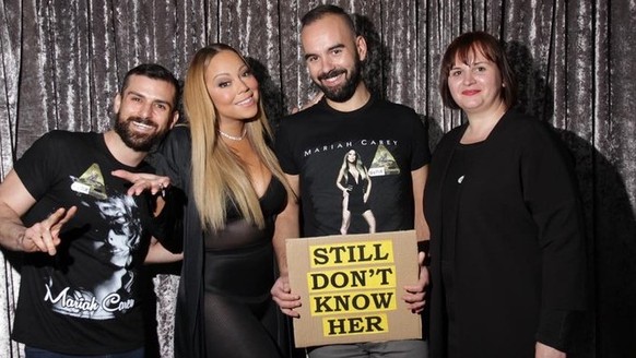 Nach der Show in Zürich: Mariah Carey und Adi Kolecic mit dem Spruch, der in den USA hohe Wellen wirft.