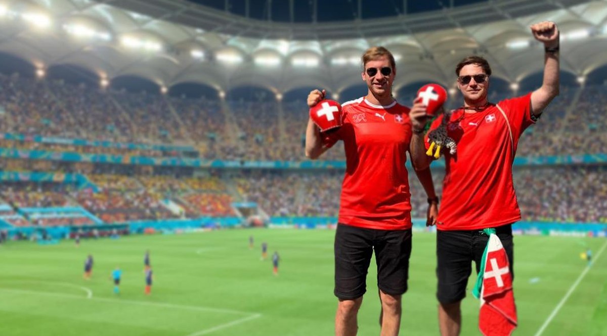 «On se sent trop chanceux d'avoir été dans ce stade»: Lionel et Joël, deux supporters neuchâtelois qui étaient au match de l'Euro 2020 France-Suisse.