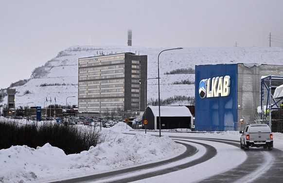epa10401422 The iron mine of Swedish state-owned mining company LKAB in Kiruna, Sweden, 12 January 2023. LKAB announced on 12 January 2023 that Europe&#039;s largest deposit of rare earth metals is lo ...