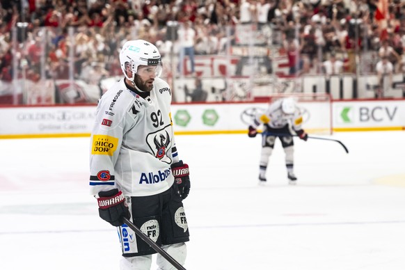 Deception de Linden Vey (HCFG) apres le 4eme but lausannois lors du septieme match des Play-off des demi-finales du championnat suisse de hockey sur glace de National League, entre Lausanne HC et HC F ...