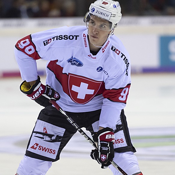 Switzerland&#039;s Marco Miranda during the warmup prior to the Ice Hockey Deutschland Cup match between Germany and Switzerland at the Koenig Palast stadium in Krefeld, Germany, on Saturday, November ...