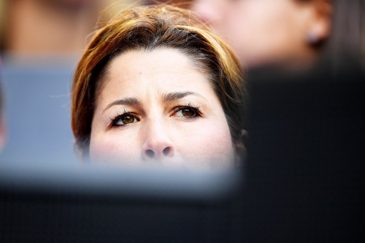 epa05751334 Mirka Federer watches the commencement of play between her husband Roger Federer of Switzerland and Stan Wawrinka of Switzerland in the Men's Singles Semifinals at the Australian Open ...