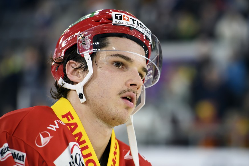 Biels Yannick Rathgeb fotografiert beim Eishockey Meisterschaftsspiel der National League zwischen dem EHC Biel und den HC Fribourg Gotteron, am Freitag, 13. September 2019, in der Tissot Arena in Bie ...