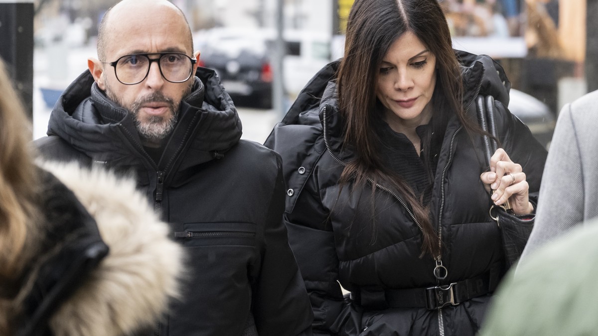 The owners of "Le Constellation" bar in Crans-Montana, Jacques, left, and Jessica Moretti of France, arrive to a hearing before the public prosecutor of the canton of Valais, following the d ...