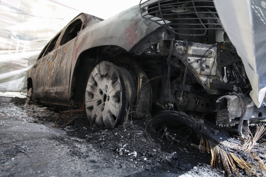 OSZE-Fuhrpark: Die zerstörten Fahrzeuge in Donezk.&nbsp;