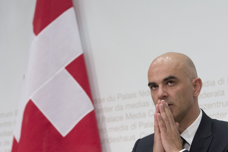 Bundesrat Alain Berset sieht Klärungsbedarf.