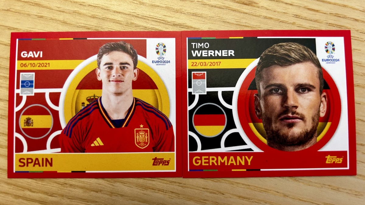 Diese Dinge nerven uns am neuen Topps-Sammelalbum zur UEFA Europameisterschaft 2024 in Deutschland. Beispiel: Unterschiedliche Spielerbilder.
