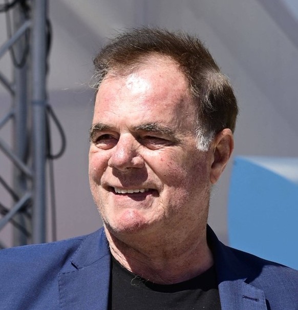 Hein Simons bei der Sommergarten-Show auf der Freilichtb