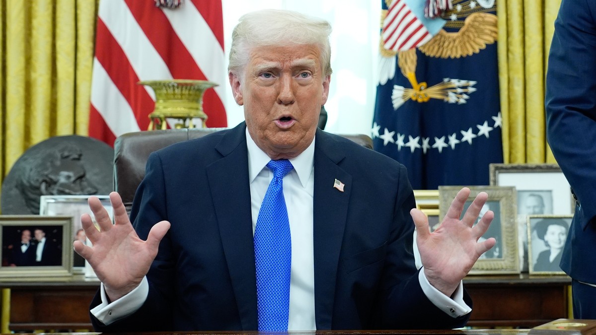 epa11979171 US President Donald Trump delivers remarks from the Oval Office of the White House in Washington, DC, USA, 21 March 2025. Secretary Hegseth joined President Trump to announce a defense pro ...