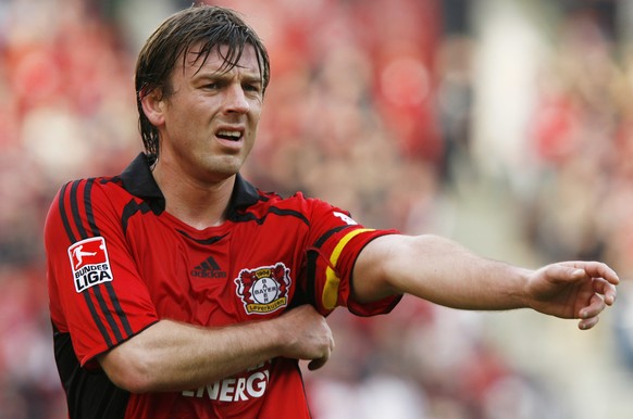 ** FILE ** In this Feb 23, 2008 file photo Leverkusen&#039;s Bernd Schneider is seen during the German first division Bundesliga soccer match between Bayer Leverkusen and Gelsenkirchen&#039;s Schalke  ...