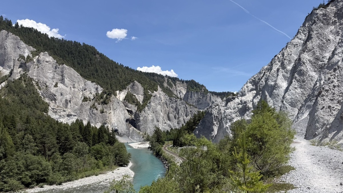 Komm-mit-durch-den-wohl-gr-ssten-Bergsturz-der-Welt