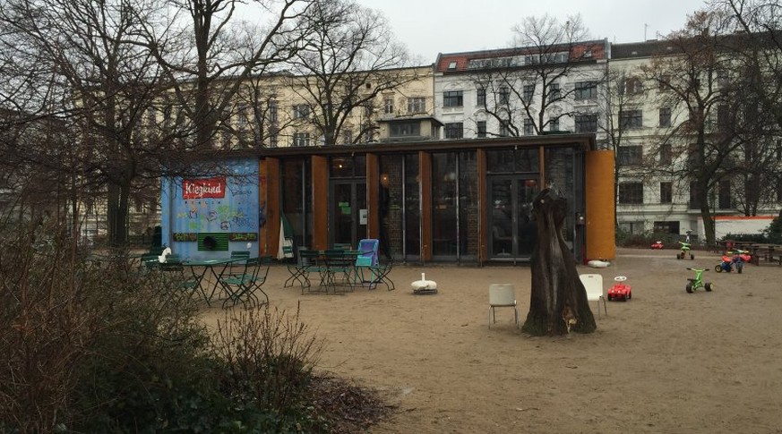 Café am Helmholtzplatz in Prenzlauer Berg, Berlin: Die Impfrate liegt in diesem Quartier bei 85 Prozent.