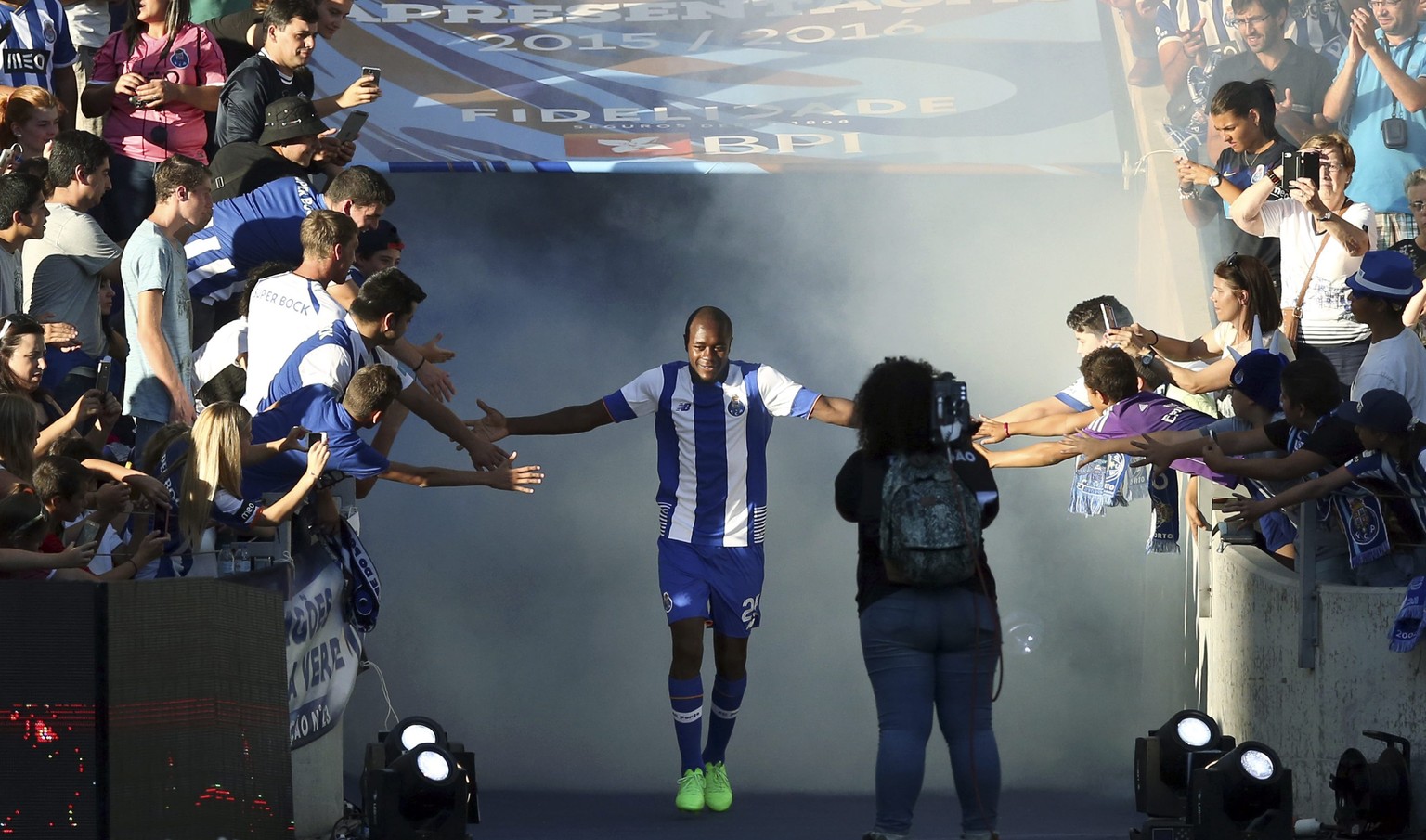 Der FC Porto will helfen anstatt zusehen – die anderen Teams aus der Champions- und Europa-League ziehen mit.&nbsp;