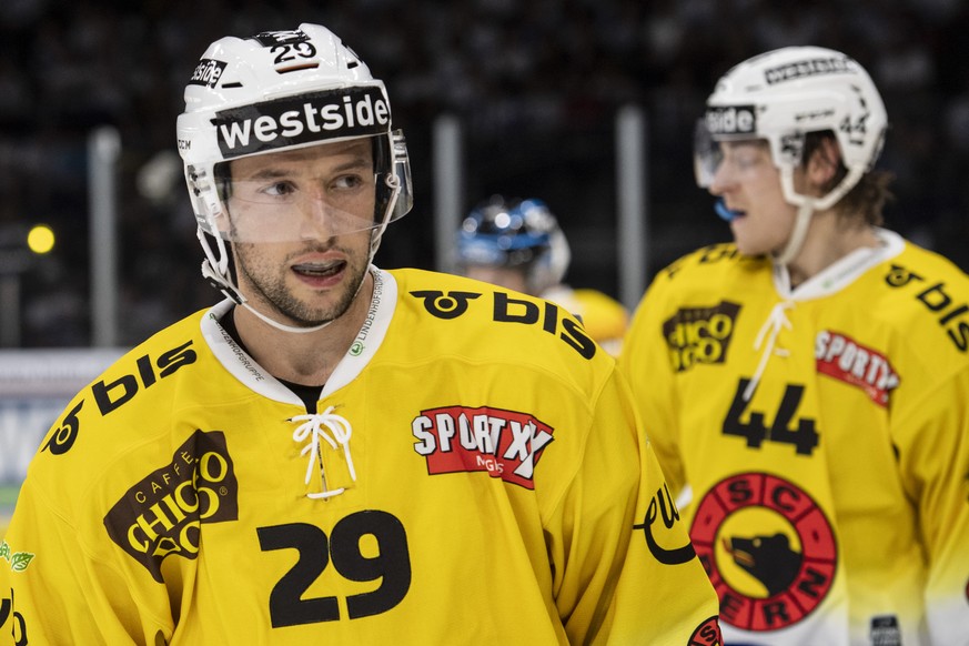 Berns Daniele Grassi reagiert nach seinem 1:0 Tor im Eishockeyspiel der National League zwischen den ZSC Lions und dem SC Bern am Freitag, 21. September 2018, im Zuercher Hallenstadion. (KEYSTONE/Enni ...