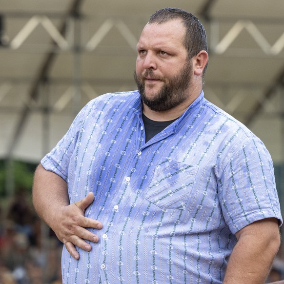 Sven Schurtenberger im 1. Gang beim Innerschweizer Schwing und Aelplerfest vom Sonntag, 6. Juli 2025 in Seedorf im Kanton Uri. (KEYSTONE/Urs Flueeler).