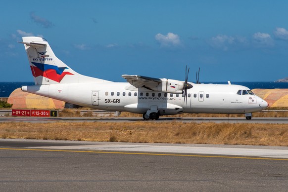 Ein ATR 42 von Sky Express.