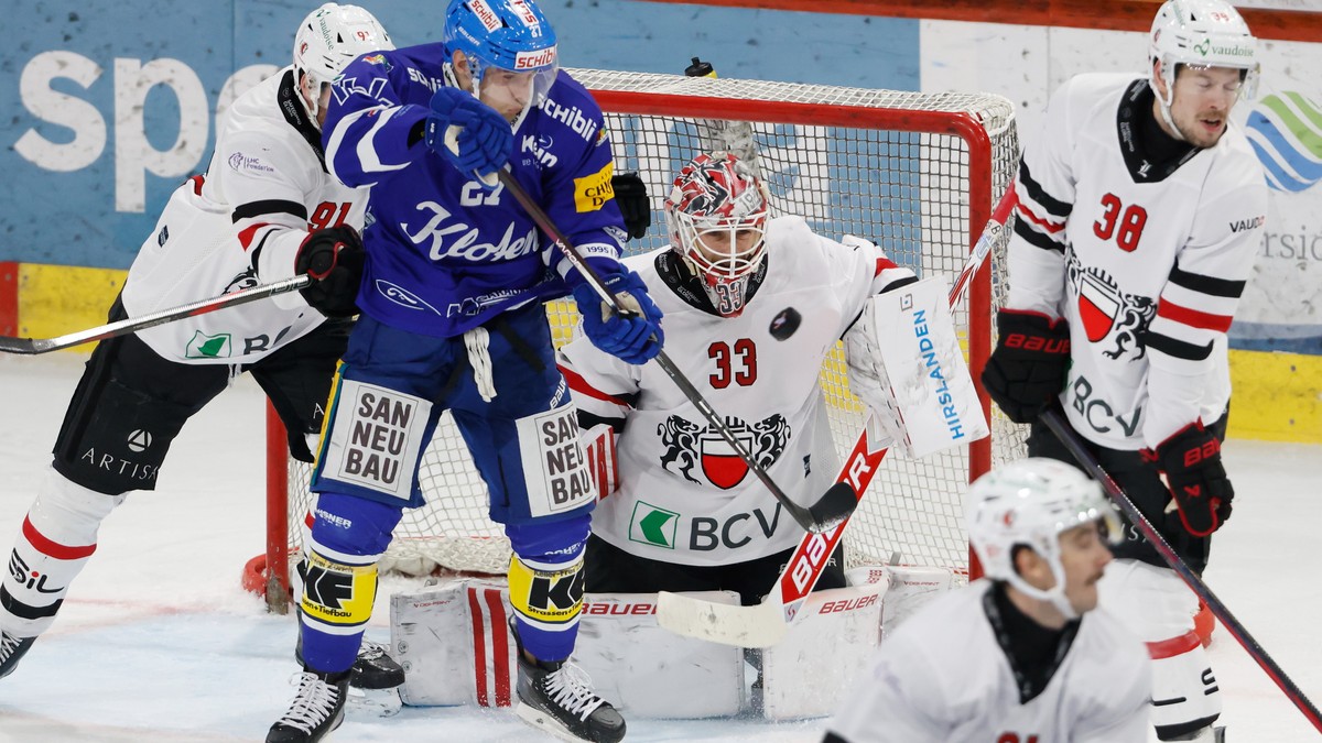 Kloten-dreht-0-3-gegen-Ambri-Servette-besiegt-Bern-in-der-Verl-ngerung