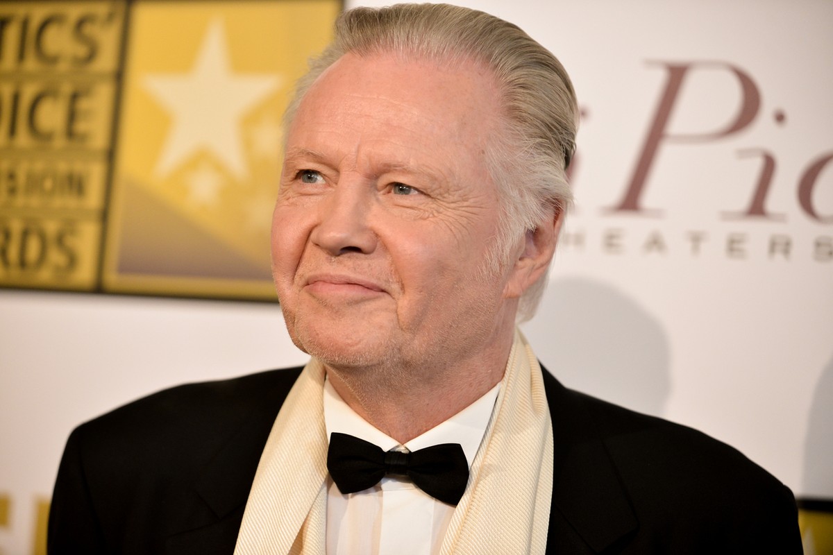 Jon Voight arrives at the Critics' Choice Television Awards at the Beverly Hilton Hotel on Thursday, June 19, 2014, in Beverly Hills, Calif. (Photo by Richard Shotwell/Invision/AP)