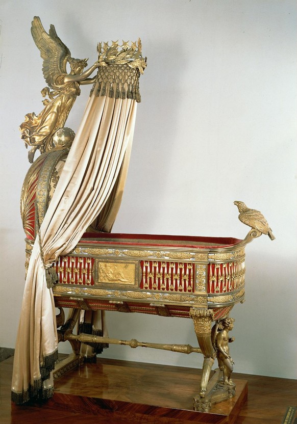 Die Thronwiege von Napoleons Sohn, dem sogenannten &quot;König von Rom&quot;, aus dem Jahr 1811.