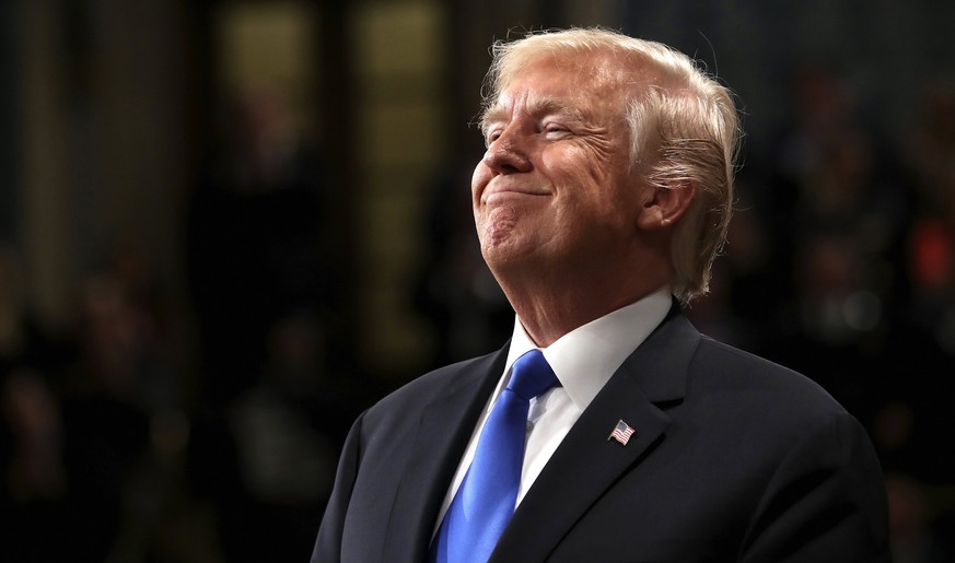 Trump geht auf neuen FBI-Chef los (den hat er selbst eingesetzt)