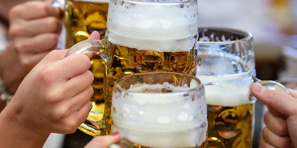 Prost! In Burgdorf kannst du dich am Wochenende durch die Bierwelt probieren.